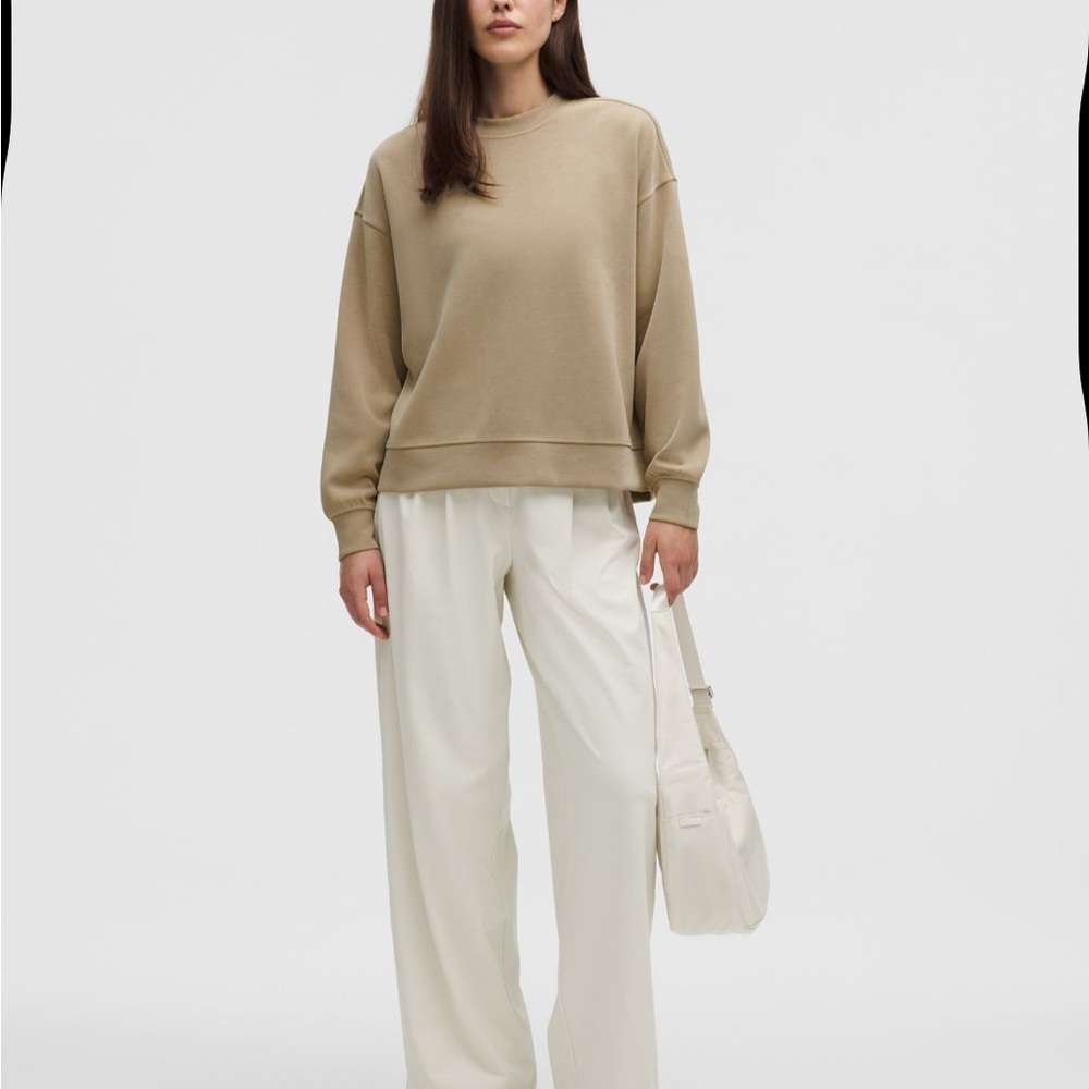 Softstreme Perfectly Oversized Cropped Crew